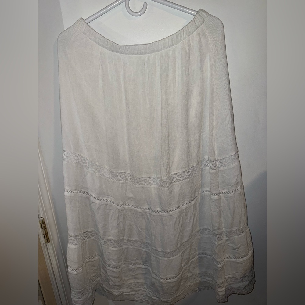 Hollister White Lace Trim maxi skirt
